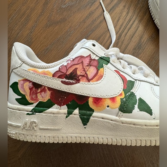 Nike Air Force Ones about 5 years old. Hand drawn. Size 6.5 - Picture 8 of 8